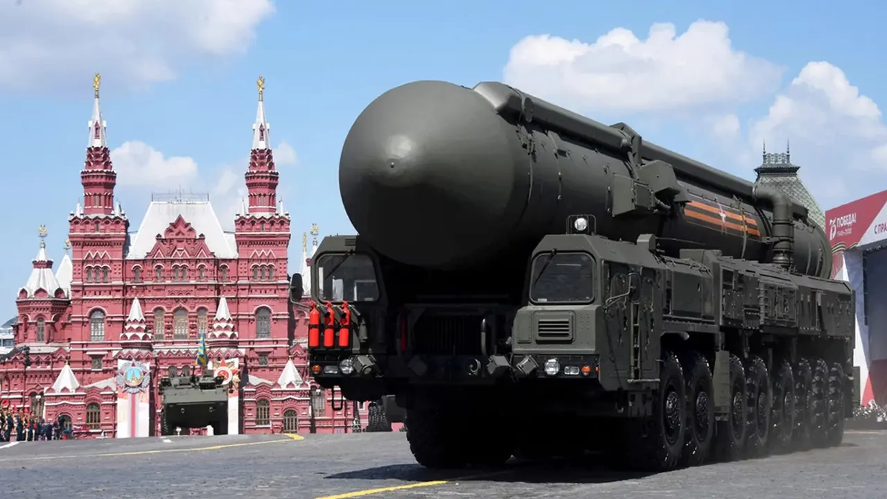 রাশিয়ায় গোপন সফরে ইরানি পরমাণু বিজ্ঞানীরা