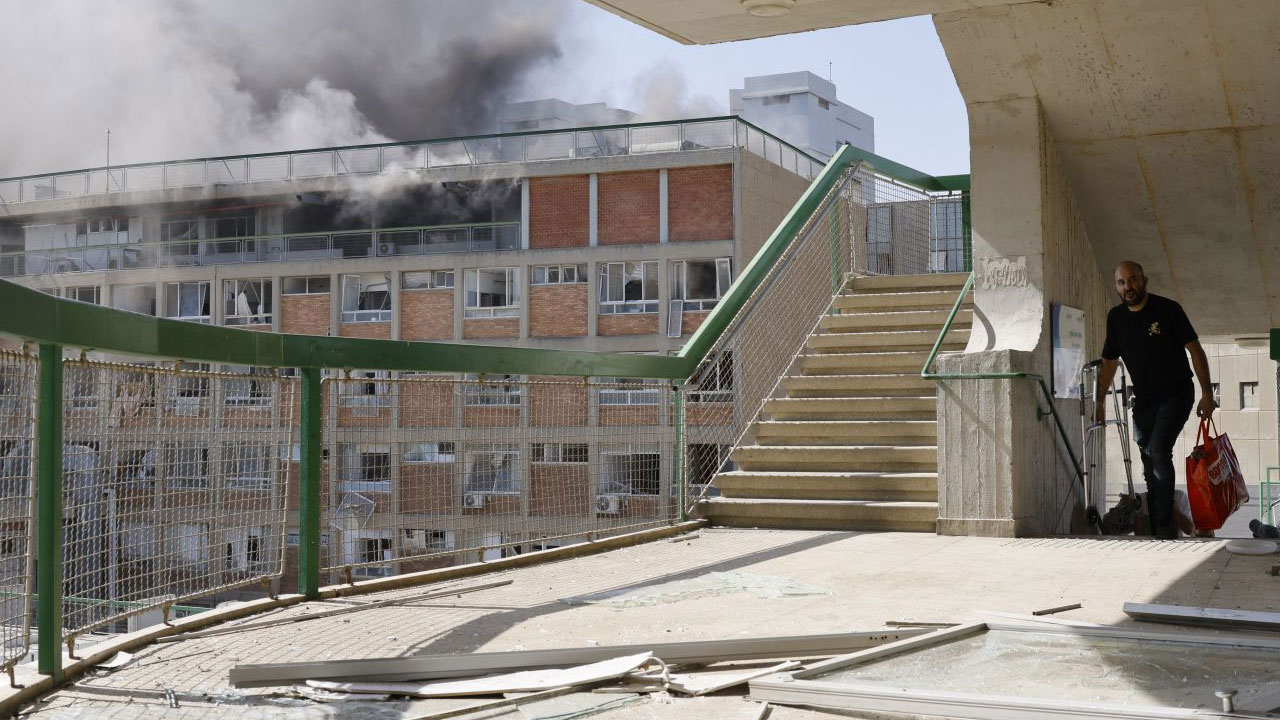 হাসপাতাল নয়, সেনা ও গোয়েন্দা স্থাপনা ছিল হামলার লক্ষ্য: ইরান