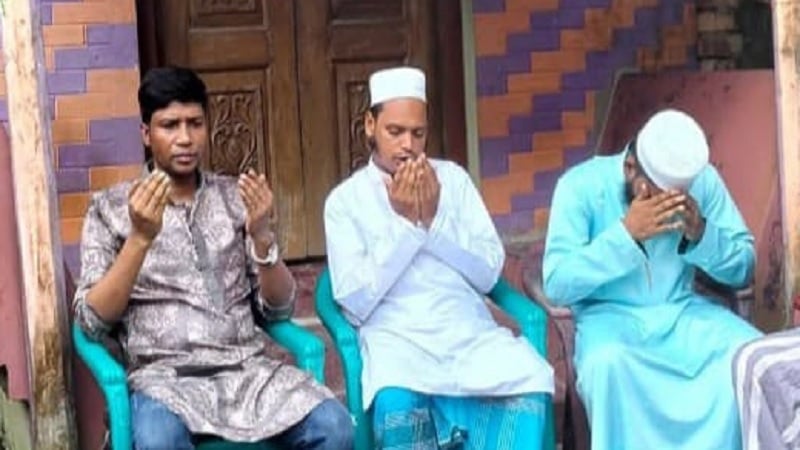 শেখ মুজিবের মৃত্যুবার্ষিকীতে মিলাদ আয়োজন, ইমাম-মুয়াজ্জিনসহ আটক ৩