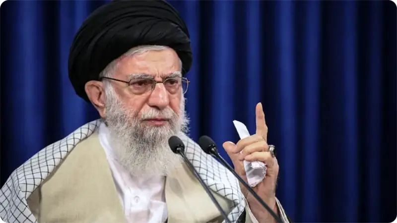 ইরান আত্মসমর্পণ করবে না, বললেন খামেনি