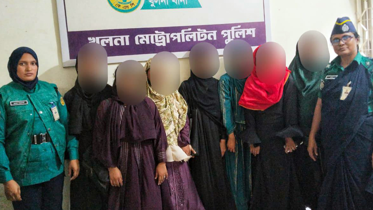 হোটেলে অভিযান, অসামাজিক কার্যকলাপে জড়িত ৯ জন গ্রেপ্তার