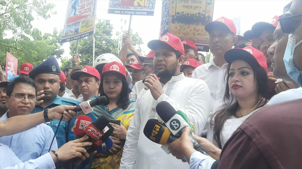 ৫ আগস্টের আগেই প্রকাশ হতে পারে 'জুলাই ঘোষণাপত্র': মাহফুজ আলম
