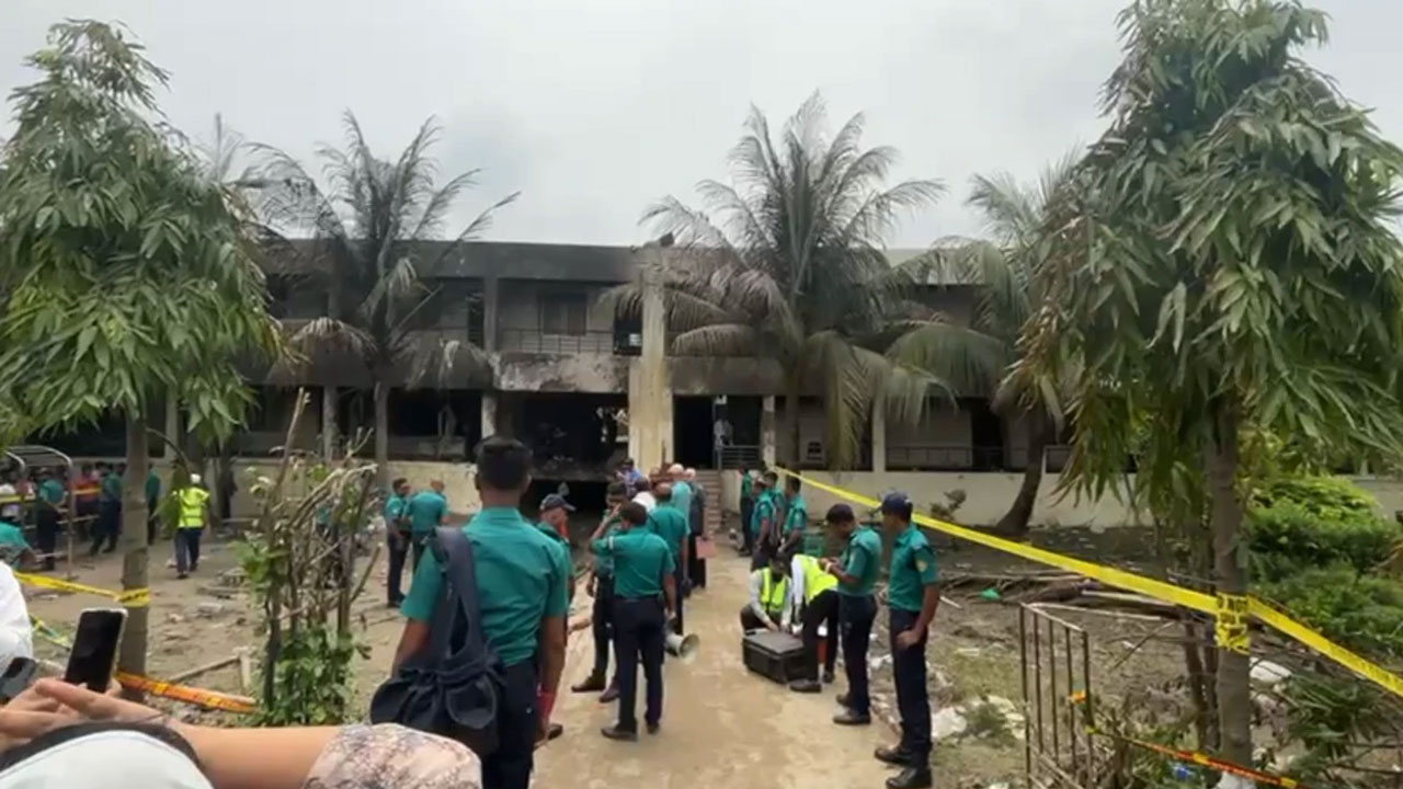 মাইলস্টোন ট্রাজেডি: এখনও নিখোঁজ ৩ শিক্ষার্থী ও ২ অভিভাবক