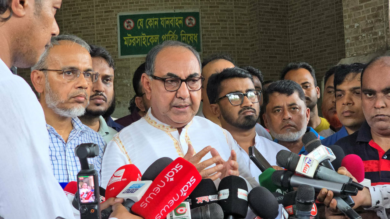 নুরের ওপর হামলা উদ্দেশ্যমূলক, দ্রুত বিদেশে পাঠানোর আহ্বান মির্জা আব্বাসের