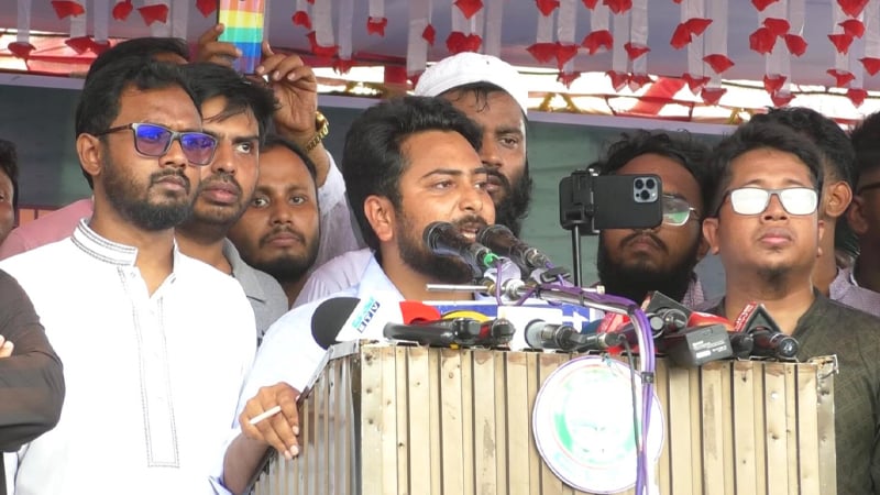 গণঅভ্যুত্থান না হলে নির্বাচনের স্বপ্নই দেখতে পারতেন না: নাহিদ ইসলাম