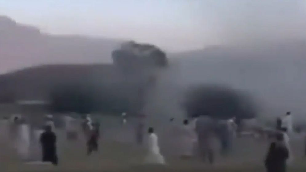 পাকিস্তানে ক্রিকেট ম্যাচ চলাকালে স্টেডিয়ামে বিস্ফোরণ, নিহত ১