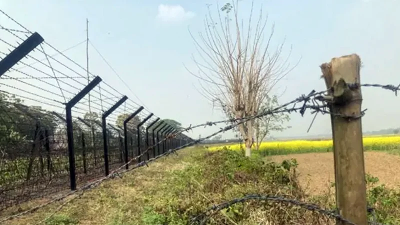 চার জেলায় একদিনে ৪৩ জনকে পুশইন