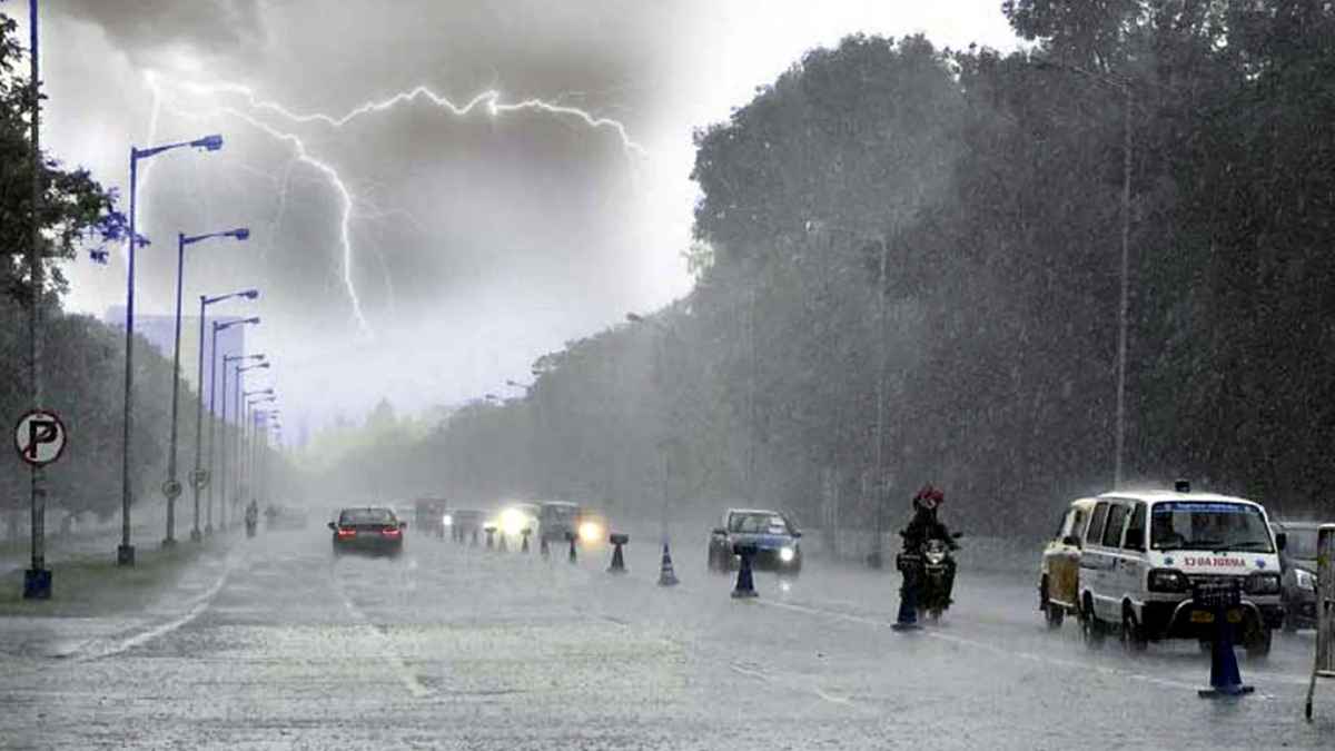 চার বিভাগে ভারী বৃষ্টির আভাস