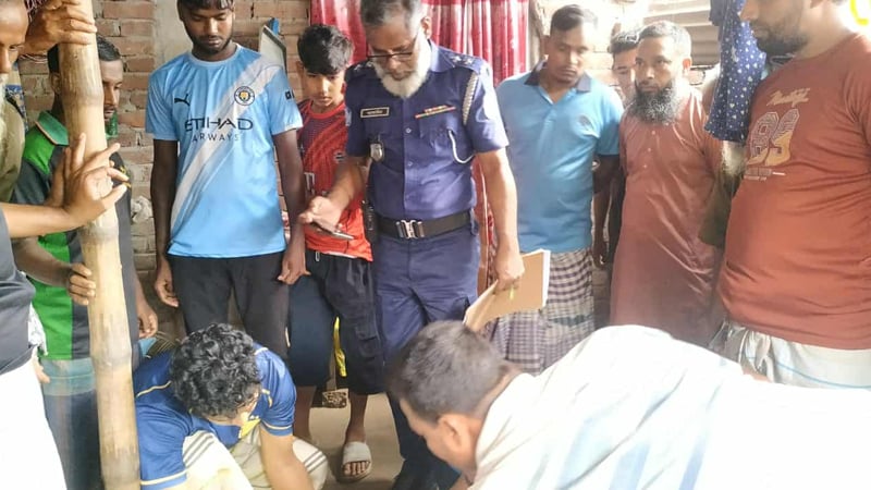 রাজশাহীতে ঋণের চাপে কৃষকের আত্মহত্যা