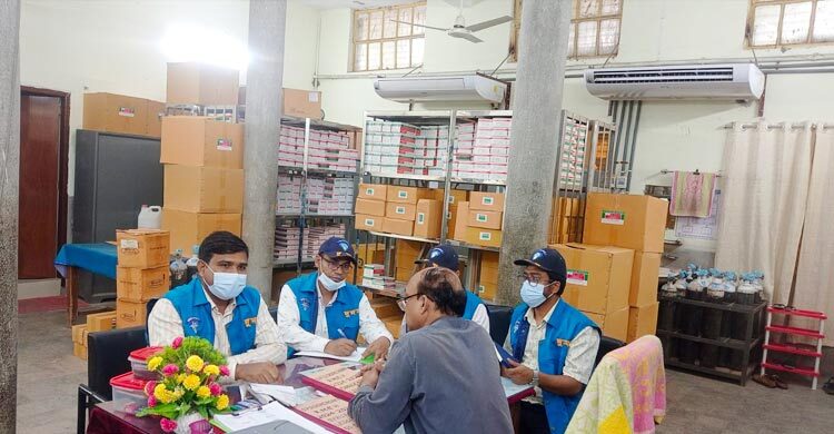 রামেক হাসপাতালে দুদকের অভিযান, প্রমাণ মিলেছে অতিরিক্ত টাকা আদায়ের