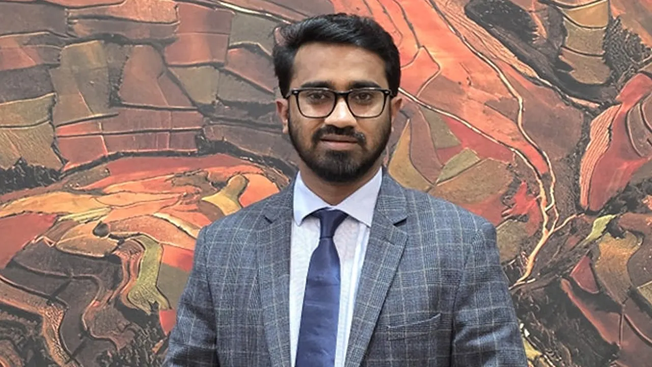 ‘১, ২, ৩, ৪...’ স্লোগান দেওয়ারা কি আদৌ শিক্ষার্থী, প্রশ্ন রাশেদের