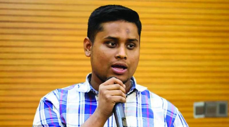 ড. ইউনূস-তারেক রহমানের বৈঠক নিয়ে হতাশার কথা জানালেন হাসনাত