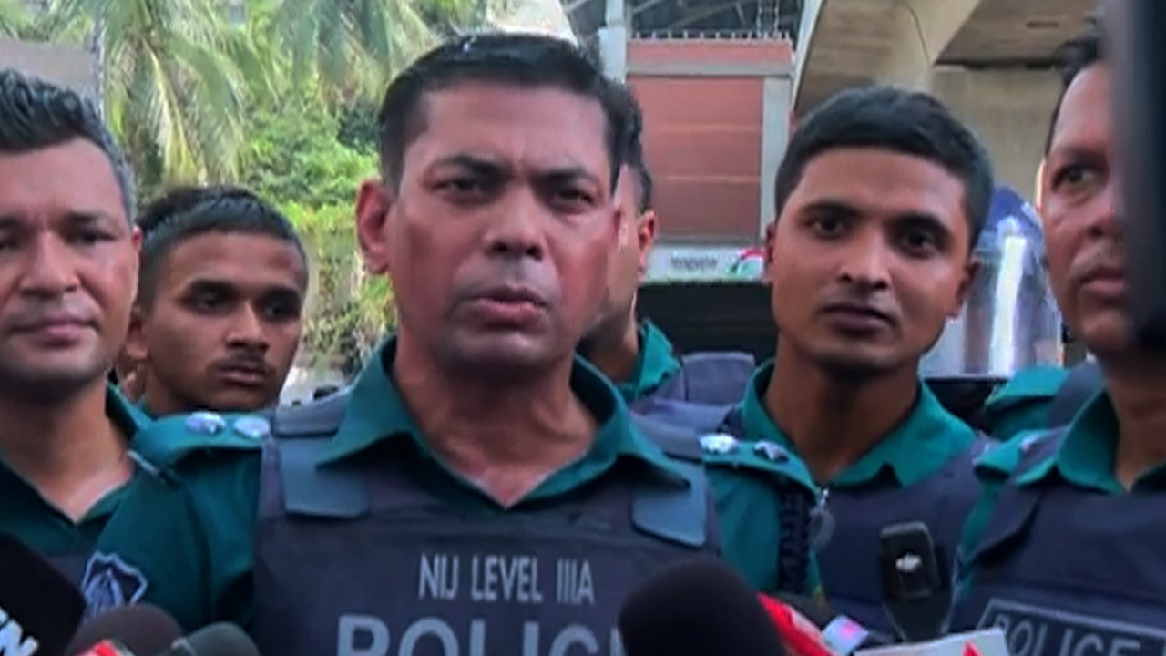 আন্দোলনকারীদের কাছে ‘হেক্সা চাকু’ টাইপ কিছু ছিল: রমনা ডিসি