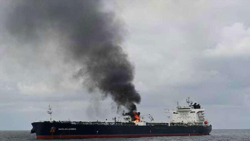 লোহিত সাগরে বাণিজ্যিক জাহাজে হামলা, উত্তপ্ত মধ্যপ্রাচ্যে নতুন উদ্বেগ