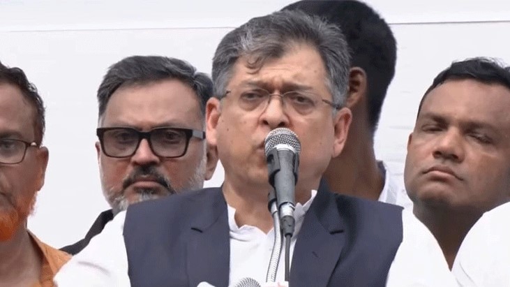 জুলাইয়ে সনদ না এলে দায় অন্তর্বর্তী সরকার ও ঐকমত্য কমিশনের: সালাহউদ্দিন আহমদ