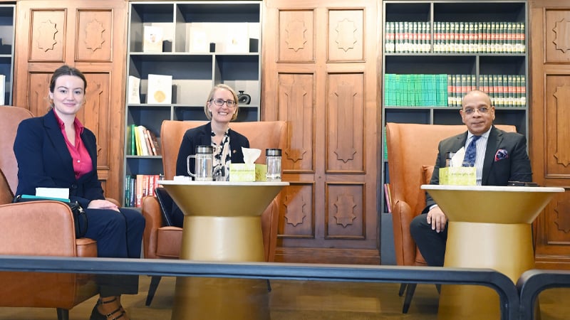 প্রধান বিচারপতির সঙ্গে ব্রিটিশ হাইকমিশনারের সাক্ষাৎ