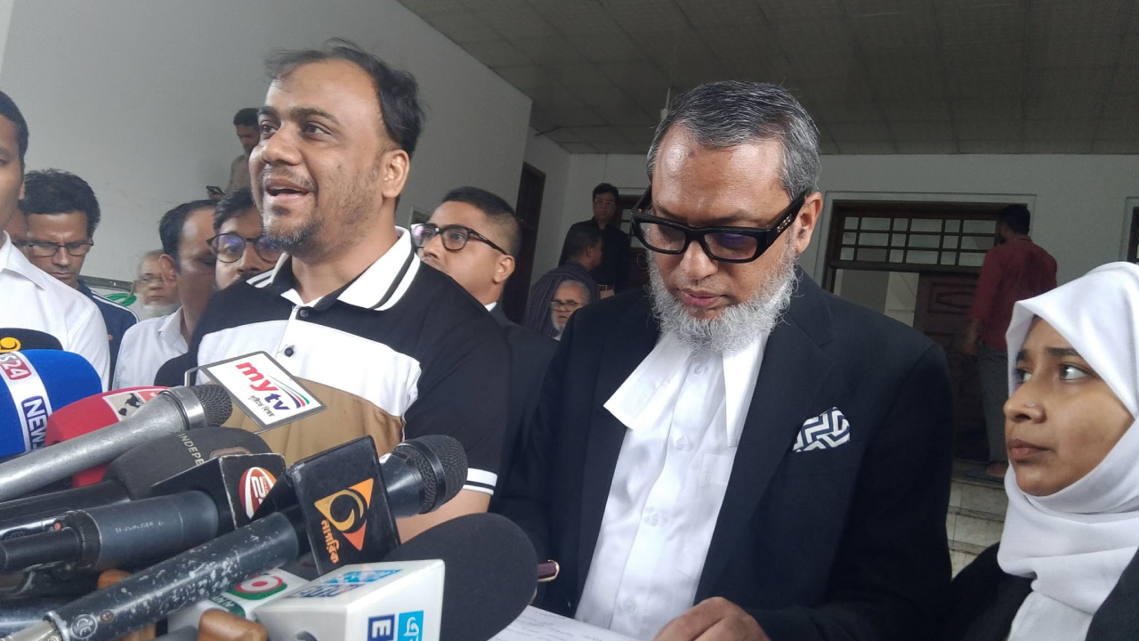 হাইকোর্টের রায়ে শুকরিয়া আদায় করলেন চাকরি ফেরত পাওয়া শরীফ