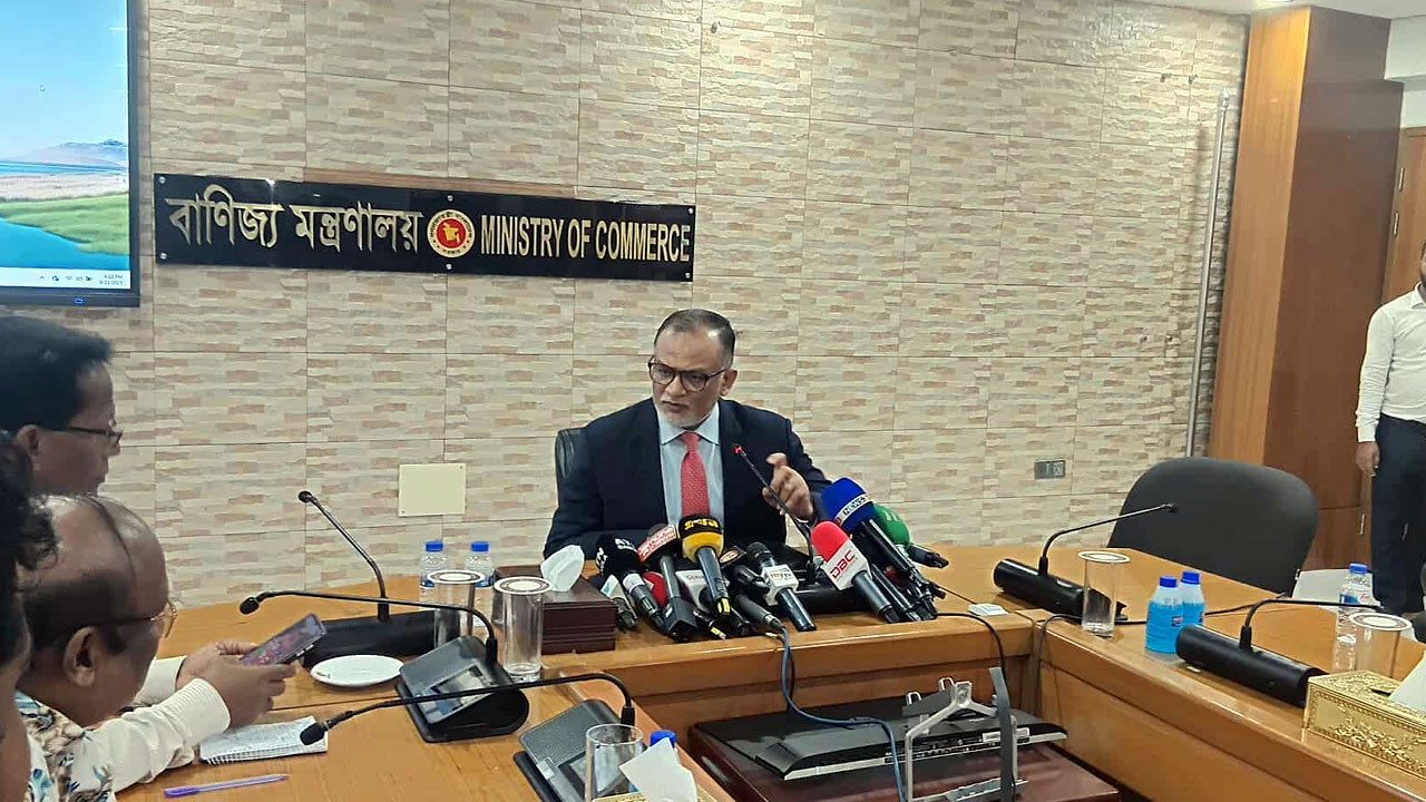 পাকিস্তানের সঙ্গে বেশকিছু সমঝোতা স্বাক্ষর হবে: বাণিজ্য উপদেষ্টা