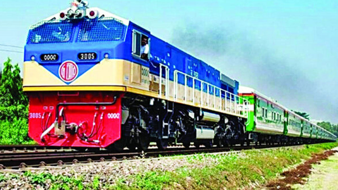 পূজার ছুটিতে পূর্বাঞ্চলে চলবে ৪ জোড়া স্পেশাল ট্রেন