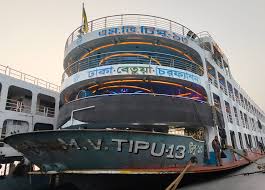 লঞ্চের কেবিনে বিশ্ববিদ্যালয় ছাত্রীকে আটকে মারধর, অতঃপর...