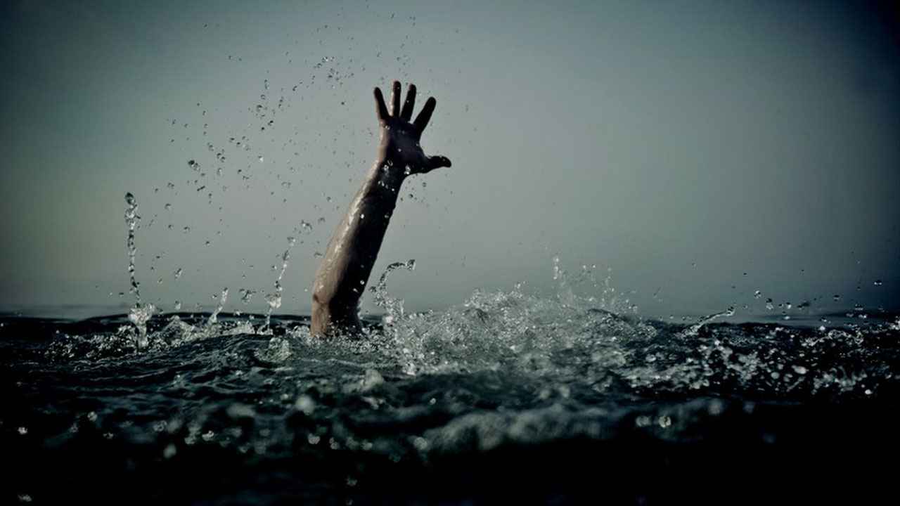 জয়পুরহাটে পানিতে ডুবে দুই শিশুর মৃত্যু