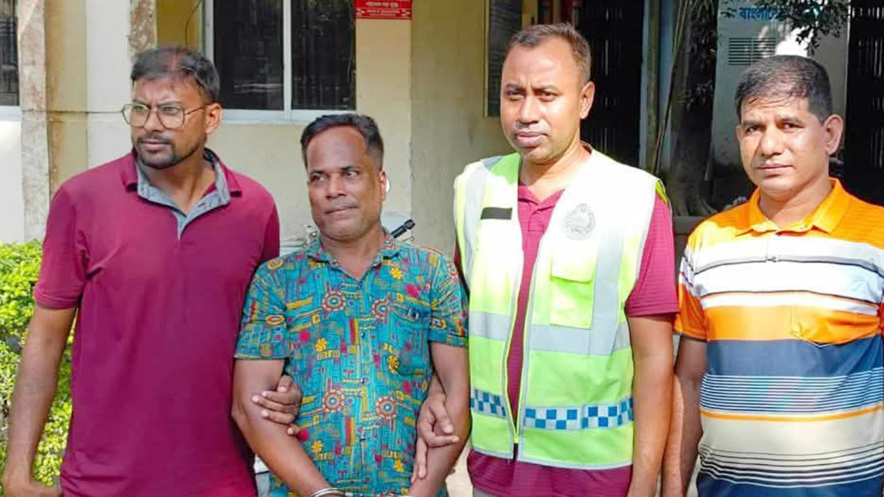 তারাকান্দায় হালিম ফকিরের চুল-দাড়ি কেটে দেওয়ার ঘটনায় গ্রেপ্তার ১