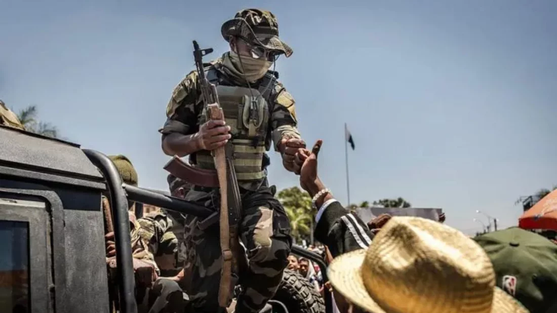 মাদাগাস্কারে গণবিক্ষোভের পর সেনারা দখল করল ক্ষমতা