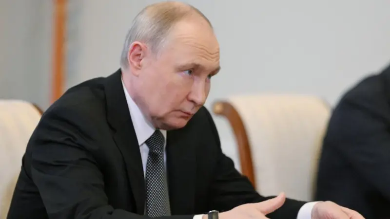 খামেনিকে হত্যা নিয়ে আমি কোন আলোচনা করতে চাই না: পুতিন