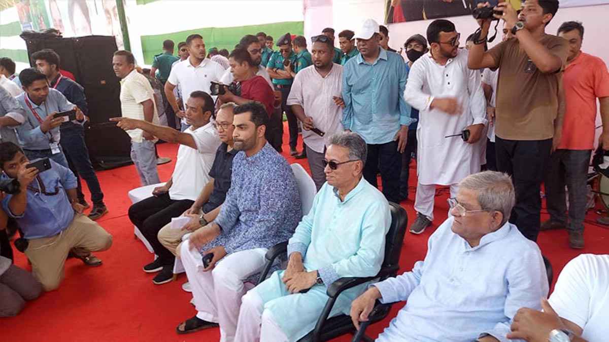 বিএনপির তারুণ্য সমাবেশে উপস্থিত তামিম ইকবাল