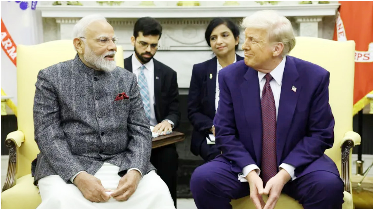 পাকিস্তানের সেনাপ্রধানের সঙ্গে বৈঠকের আগে মোদি-ট্রাম্পের ফোনালাপ