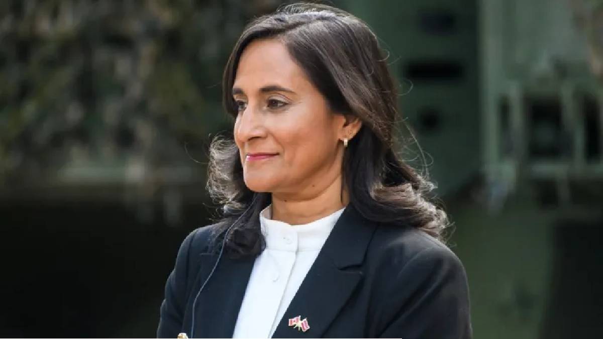 ভারতীয় বংশোদ্ভূত অনিতা আনন্দ হলেন কানাডার নতুন পররাষ্ট্রমন্ত্রী