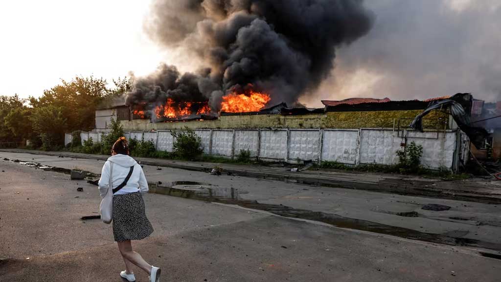 তিন বছরের যুদ্ধে কিইভে বড় বিমান হামলা রাশিয়ার