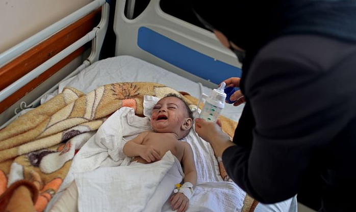 ফিলিস্তিনের শেষ হাসপাতালটিও বন্ধ করে দিল ইসরায়েল