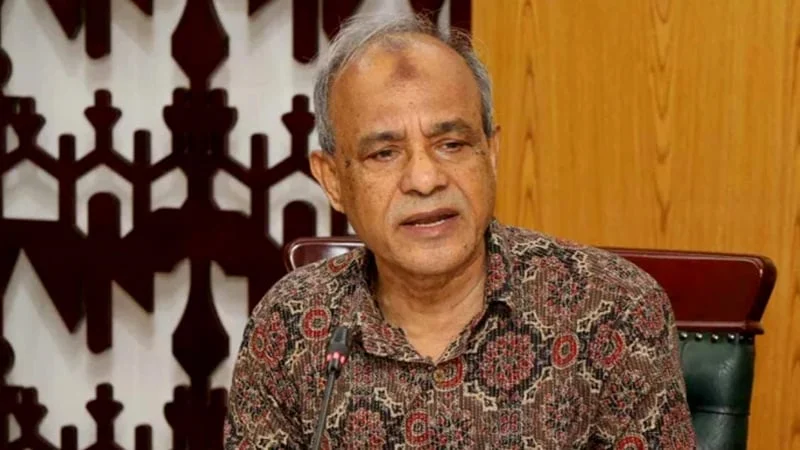 দুর্নীতিবাজরা না থাকায় বড় গরুর বিক্রি কম: স্বরাষ্ট্র উপদেষ্টা