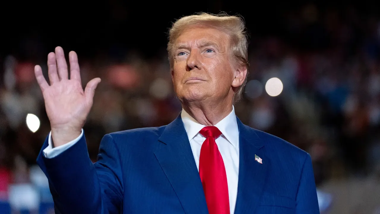 ইরান-ইসরায়েল যুদ্ধ থামাতে বললেন ট্রাম্প